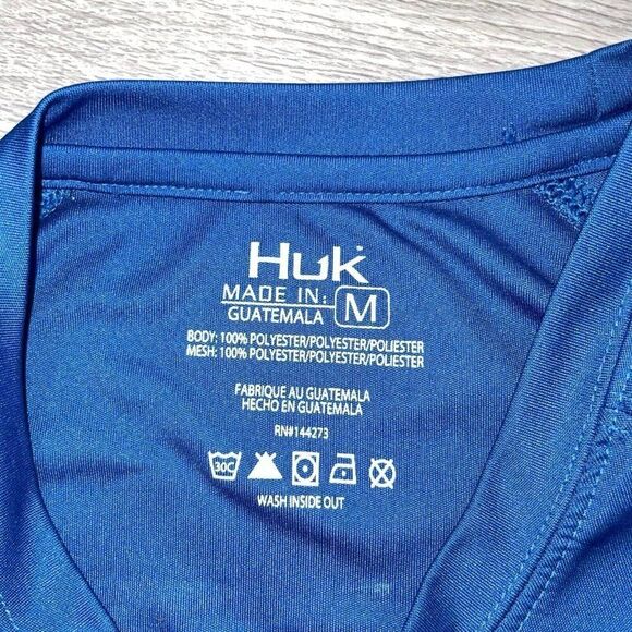 HUK Shirt Men’s Medium KC Flag Fish Pursuit Long Sleeve Performance Graphic Tee - Picture 3 of 15